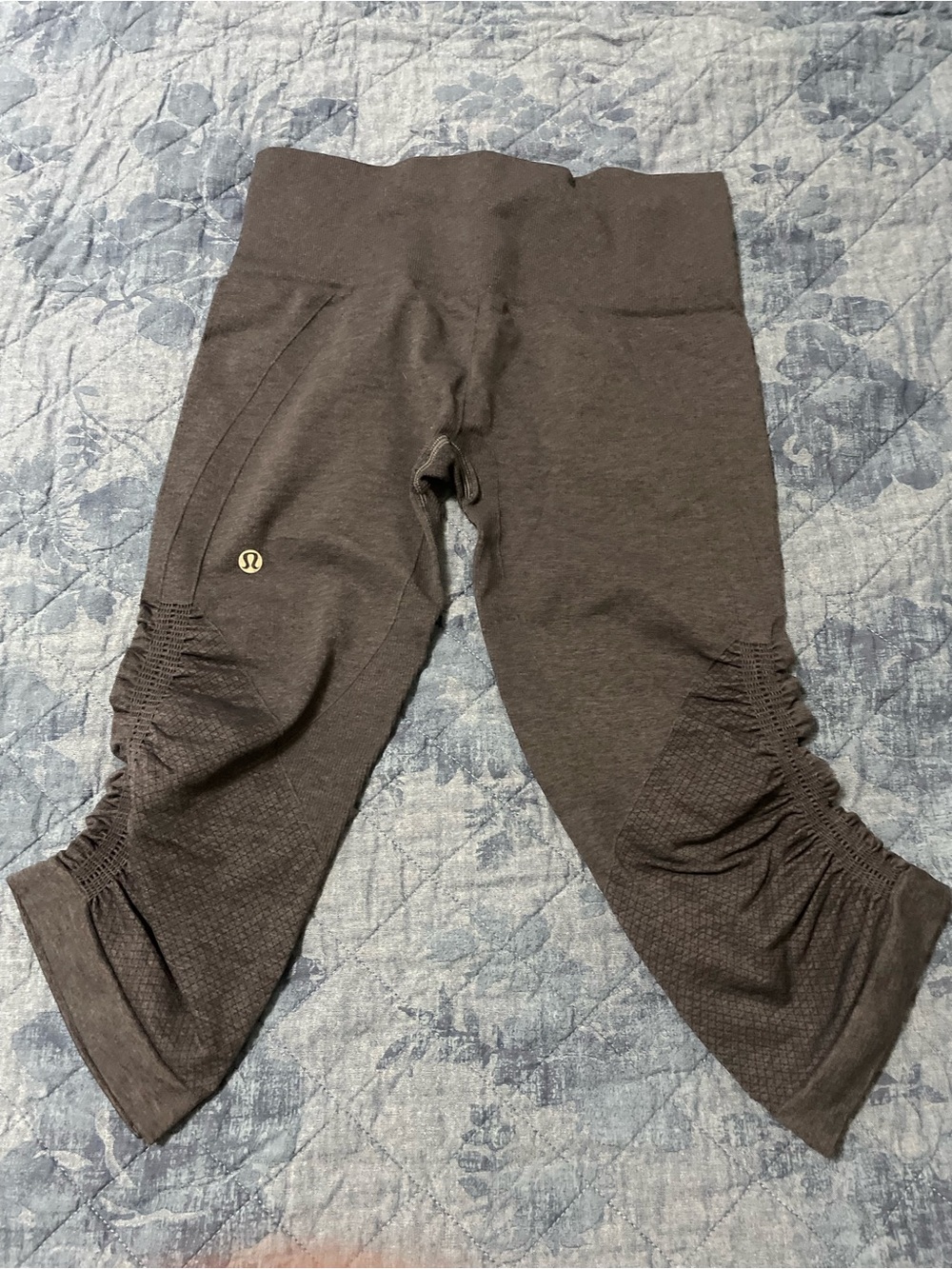 lululemon athletica Charcoal Ruched Capri Leggings